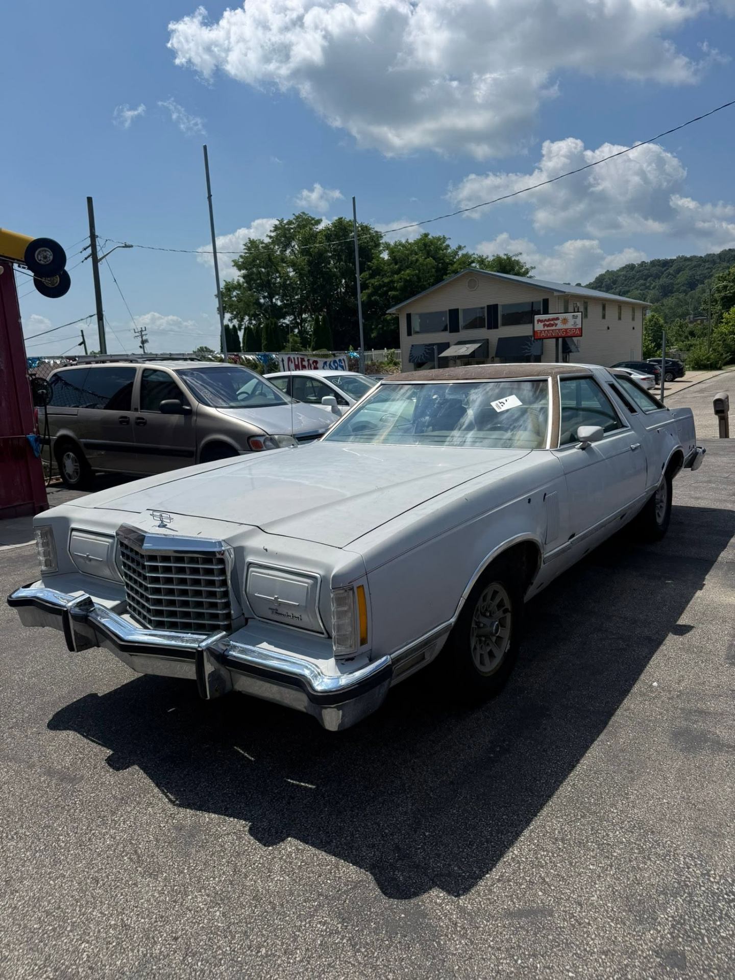 1977 Ford Thunderbird